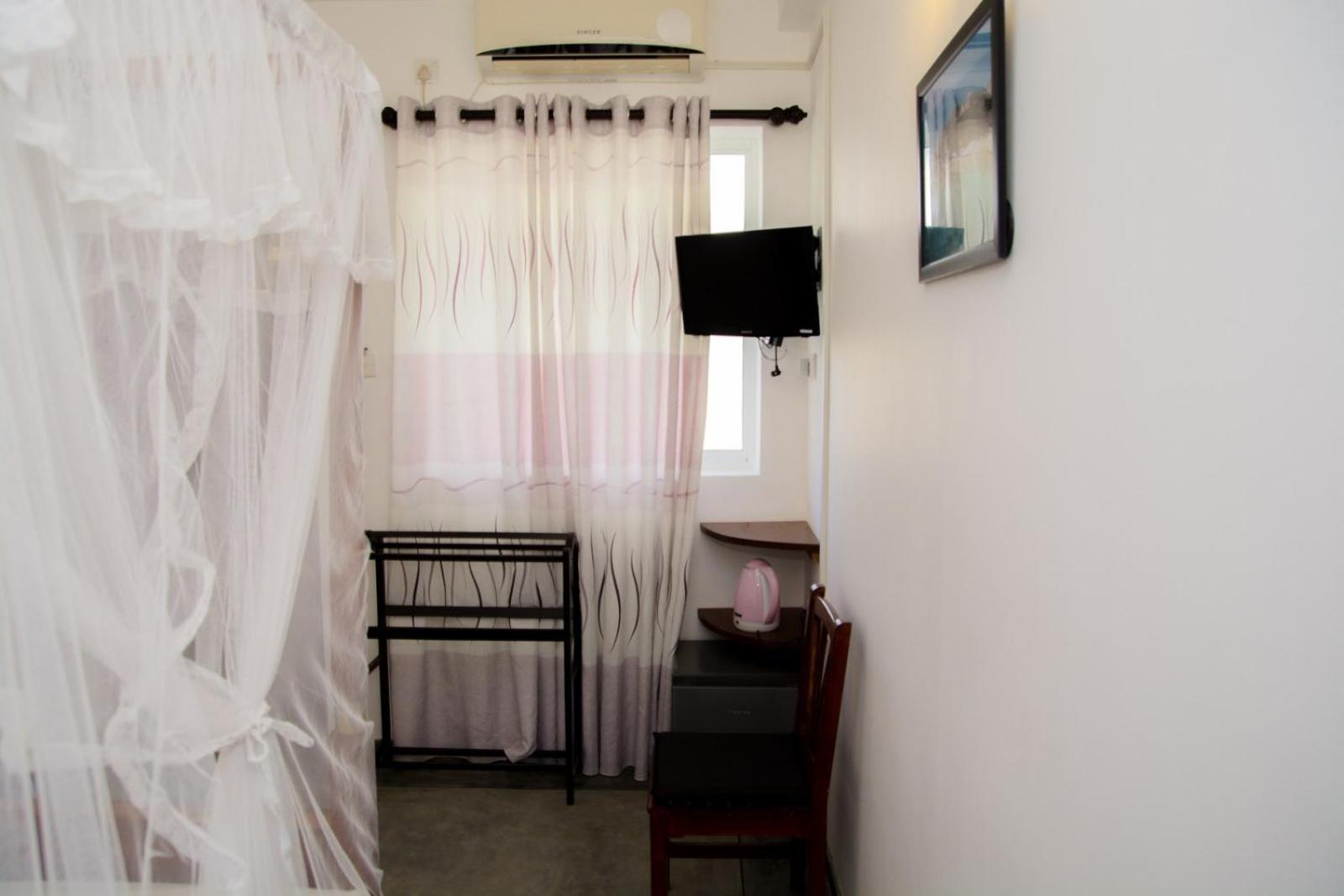 Coconut Style Restaurant & Milinda Guest Hotel อูนาวาตูนา ภายนอก รูปภาพ
