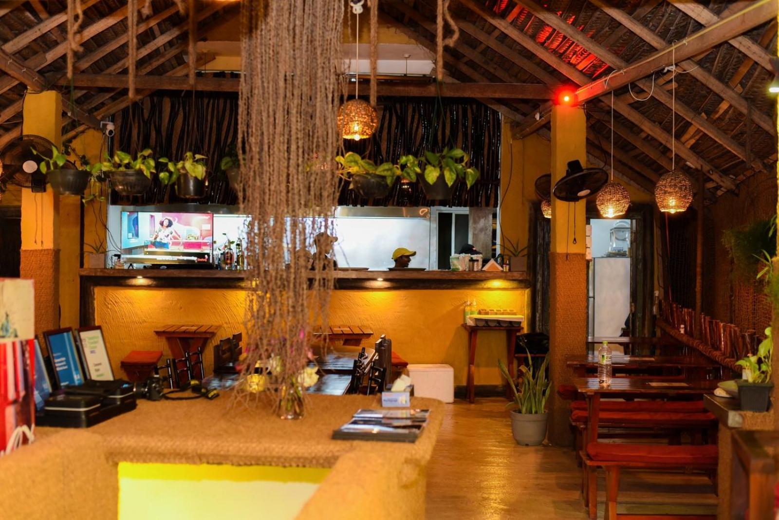 Coconut Style Restaurant & Milinda Guest Hotel อูนาวาตูนา ภายนอก รูปภาพ